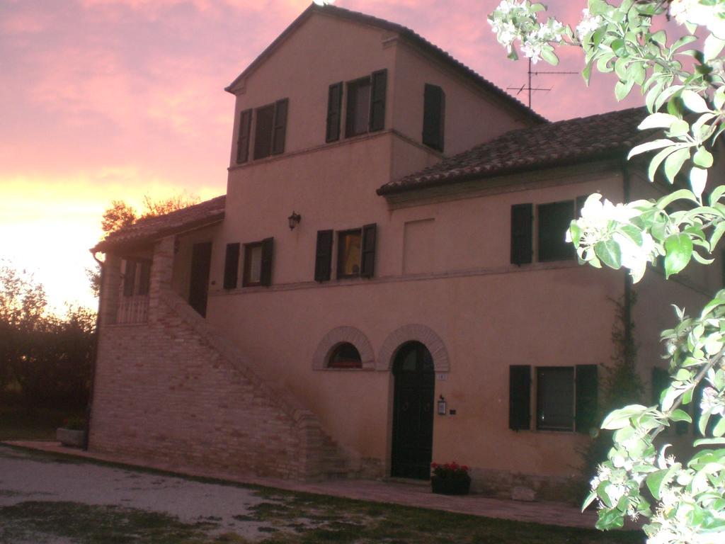 I Ciliegi Bed and Breakfast Osimo Exteriör bild
